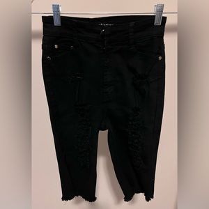 FASHION NOVA   Black Distressed Bermuda Shorts Size 5/6